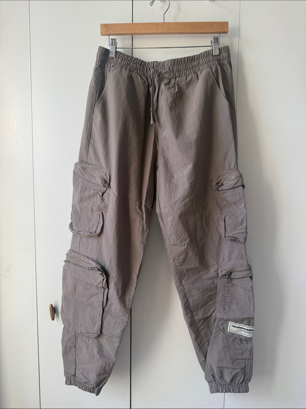 Women’s Cargo Jogger Pants - Taupe Brown
